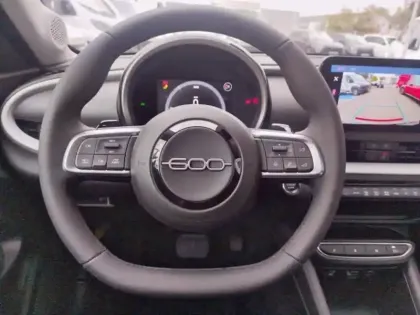 Photo 14 Fiat 600  1.2 Hybrid 136ch DCT6