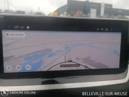 Photo 13 Peugeot 2008  1.2 Hybrid 145ch Allure e-DCS6