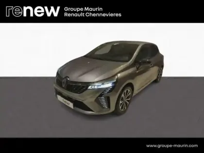 Photo 1 Renault Clio  1.6 E-Tech 145ch full hybrid Techno - 24