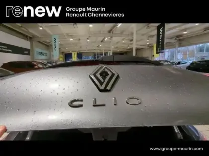 Photo 9 Renault Clio  1.6 E-Tech 145ch full hybrid Techno - 24