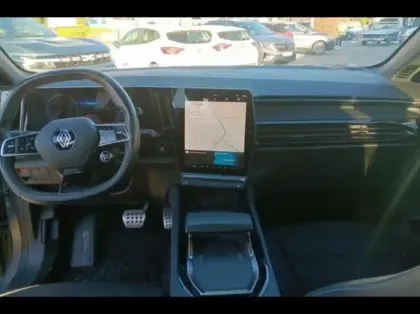 Photo 8 Renault Austral  1.2 E-Tech full hybrid 200ch Iconic esprit Alpine