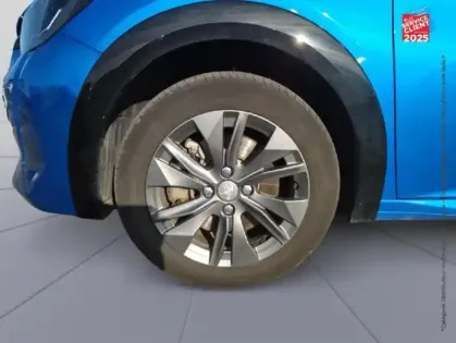 Photo 9 Peugeot 208  e- 136ch Allure