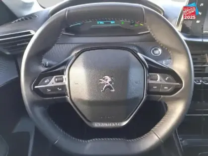 Photo 11 Peugeot 208  e- 136ch Allure