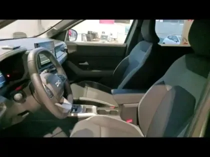 Photo 9 Dacia Duster  1.6 hybrid 140ch Extreme
