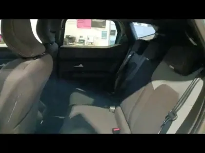 Photo 10 Dacia Duster  1.6 hybrid 140ch Extreme