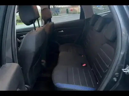 Photo 10 Dacia Duster  1.0 TCe 90ch 15 ans 4x2 - E6U