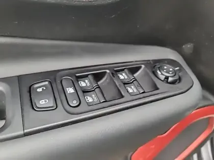 Photo 13 Jeep Renegade  1.3 Turbo T4 240ch 4xe Trailhawk AT6