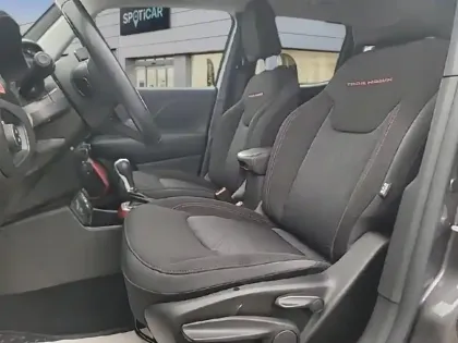 Photo 8 Jeep Renegade  1.3 Turbo T4 240ch 4xe Trailhawk AT6