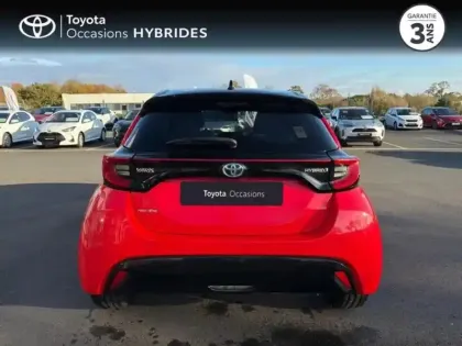 Photo 3 Toyota Yaris  116h Première 5p