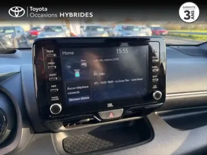 Photo 10 Toyota Yaris  116h Première 5p