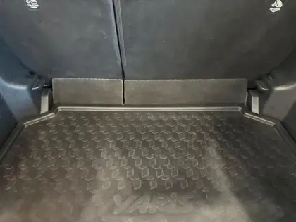 Photo 9 Toyota Yaris  116h Dynamic Business 5p + Programme Beyond Zero Academy MY22