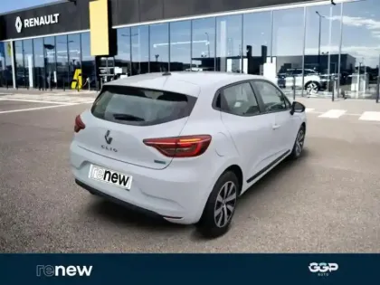 Photo 5 Renault Clio  1.6 E-Tech hybride 145ch Equilibre