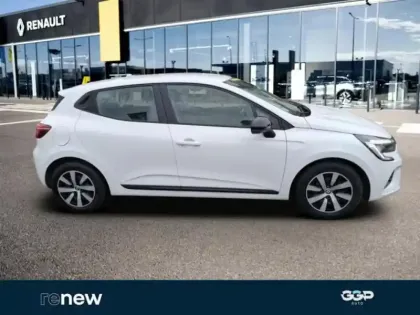 Photo 6 Renault Clio  1.6 E-Tech hybride 145ch Equilibre