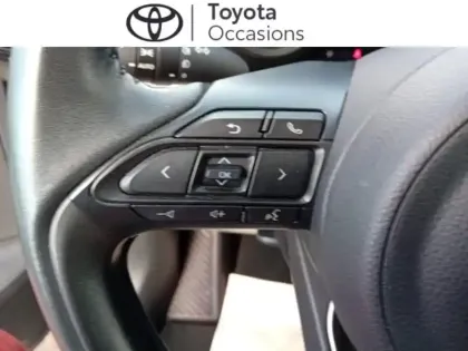 Photo 10 Toyota Yaris  116h Iconic 5p MY22