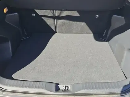 Photo 13 Toyota Yaris  Cross 116h Dynamic MC24