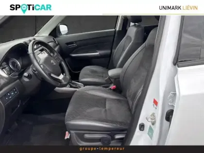 Photo 8 Suzuki Vitara  1.5 Dualjet Hybrid 115ch Style Auto