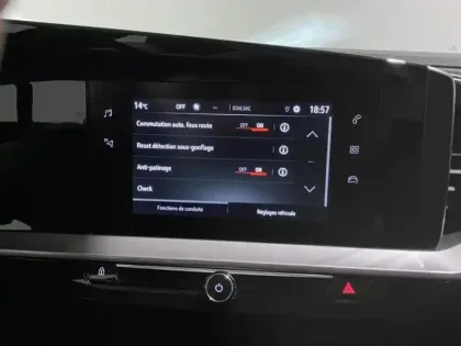 Photo 14 Opel Mokka  1.5 Diesel 110 Elegance / Carplay /  Caméra