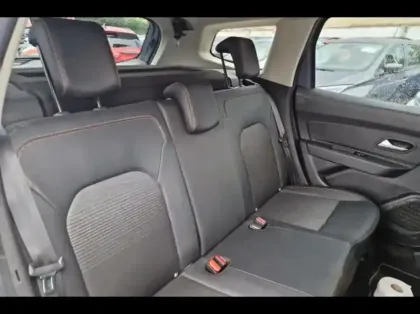 Photo 10 Dacia Duster  1.5 Blue dCi 115ch Extreme 4x2