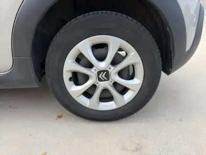 Photo 4 Citroën C3  1.2 PureTech 83ch S&S YOU!