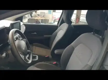 Photo 9 Dacia Jogger  1.6 hybrid 140ch Extreme+ 7 places -24