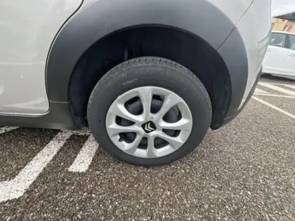 Photo 10 Citroën C3  1.2 PureTech 83ch S&S YOU!