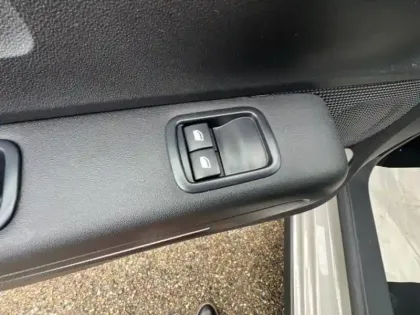 Photo 11 Citroën C3  1.2 PureTech 83ch S&S YOU!