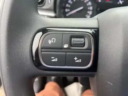 Photo 13 Citroën C3  1.2 PureTech 83ch S&S YOU!