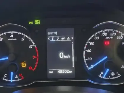 Photo 7 Toyota Yaris  70 VVT-i Ultimate 5p