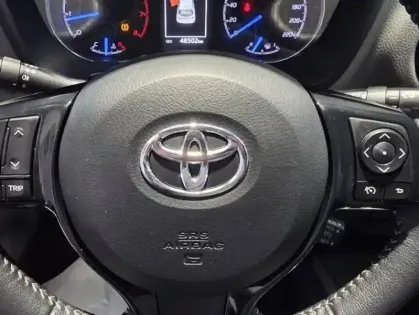 Photo 6 Toyota Yaris  70 VVT-i Ultimate 5p