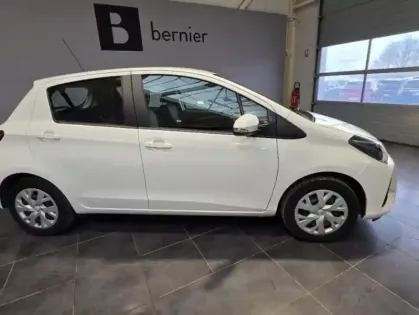 Photo 2 Toyota Yaris  70 VVT-i Ultimate 5p