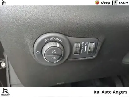 Photo 14 Jeep Compass  1.5 Turbo T4 130ch MHEV Summit 4x2 BVR7