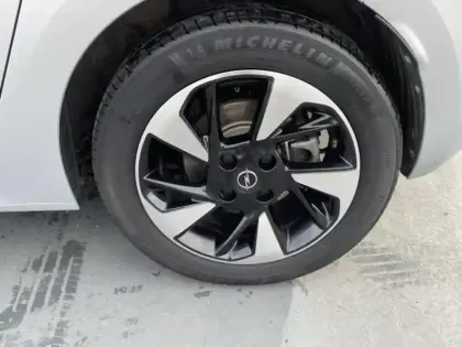 Photo 8 Opel Corsa  Electric 136ch Elegance Business