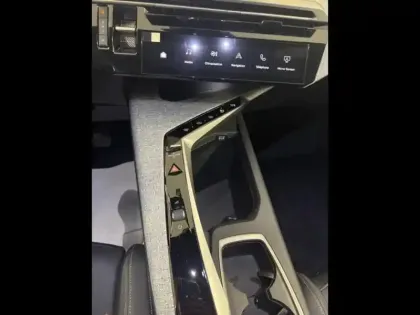 Photo 14 Peugeot 3008  1.2 Hybrid 145ch Allure e-DCS6