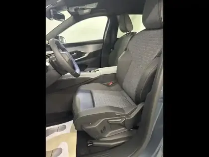 Photo 8 Peugeot 3008  1.2 Hybrid 145ch Allure e-DCS6