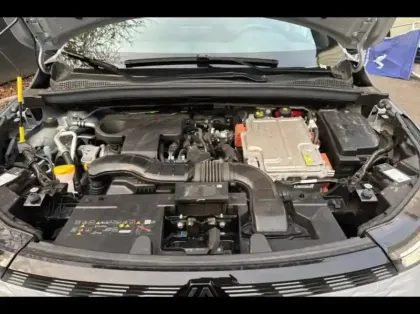 Photo 14 Renault Symbioz  1.6 E-Tech full hybrid 145ch Iconic