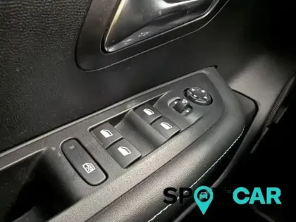 Photo 13 Peugeot 208  1.2 PureTech 100ch S&S Allure 118g