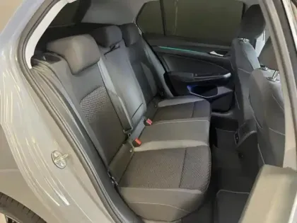 Photo 6 Volkswagen Golf  1.0 TSI OPF 110ch Active