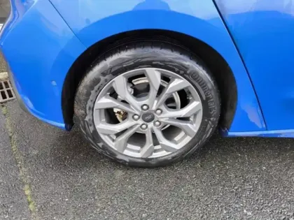 Photo 7 Ford Focus  1.0 Flexifuel mHEV 125ch ST-Line X