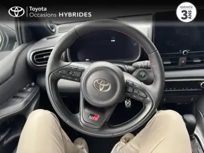 Photo 8 Toyota Yaris  130h GR Sport 5p MY25