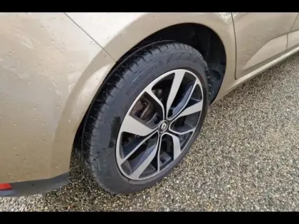 Photo 13 Renault Megane  1.3 TCe 140ch FAP Limited