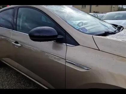 Photo 9 Renault Megane  1.3 TCe 140ch FAP Limited