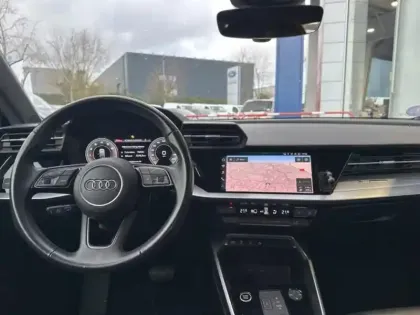 Photo 13 Audi A3  Sportback 35 TFSI 150ch Mild Hybrid Design Luxe S tronic 7