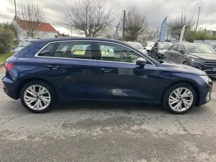 Photo 3 Audi A3  Sportback 35 TFSI 150ch Mild Hybrid Design Luxe S tronic 7