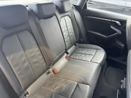 Photo 11 Audi A3  Sportback 35 TFSI 150ch Mild Hybrid Design Luxe S tronic 7