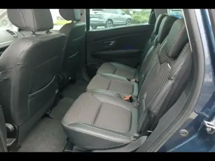 Photo 10 Renault Grand Scenic  1.3 TCe 140ch FAP Intens EDC