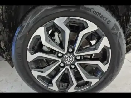 Photo 9 Toyota Yaris  Cross 116h Design AWD-i MY22