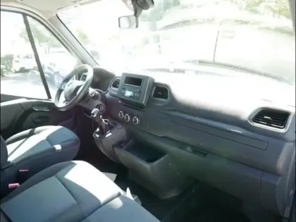 Photo 2 Renault Master  Fg F3300 L1H2 2.3 Blue dCi 135ch Confort Euro6E