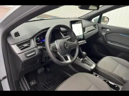 Photo 8 Renault Captur  1.6 E-Tech full hybrid 145ch Techno