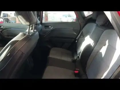 Photo 10 Renault Captur  1.6 E-Tech full hybrid 145ch Techno