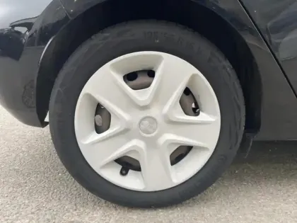 Photo 8 Ford Fiesta  1.1 75ch Cool & Connect 5p